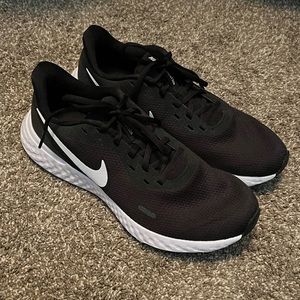 Nike Revolution Runnning Shoe- Black